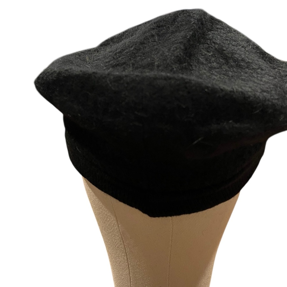 Black Angora blend newsboy hat. - Picture 4 of 5